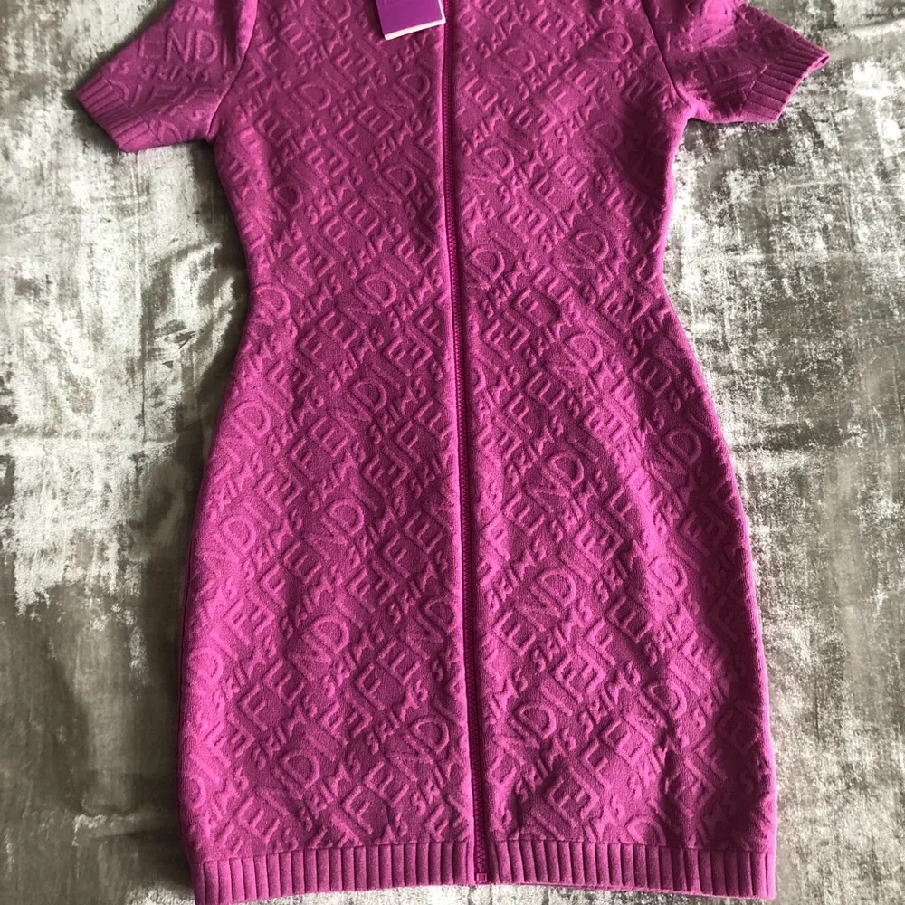 Fendi Skims Embossed Short Sleeve Dress - Picture 8 of 9